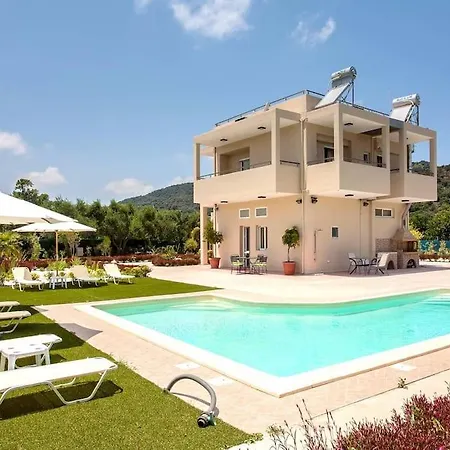 Orange Near Platanias Βίλα *