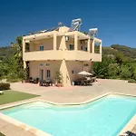 Villa Orange Near Platanias *