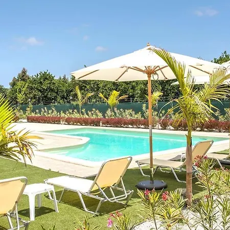 Orange Near Platanias Вілла *